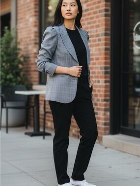 Tristan Light Gray Plaid Tailored  feminine Blazer size 8